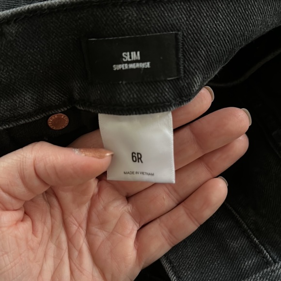 Express high rise straight distressed black Jean - Picture 3 of 6